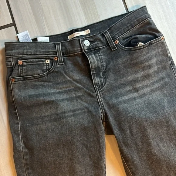 Womens Black Levi's Boyfriend Ankle Size 29 - Picture 2 of 5